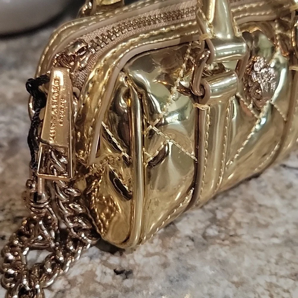 Kurt Guiger NWT kensington boston charm - Picture 3 of 7